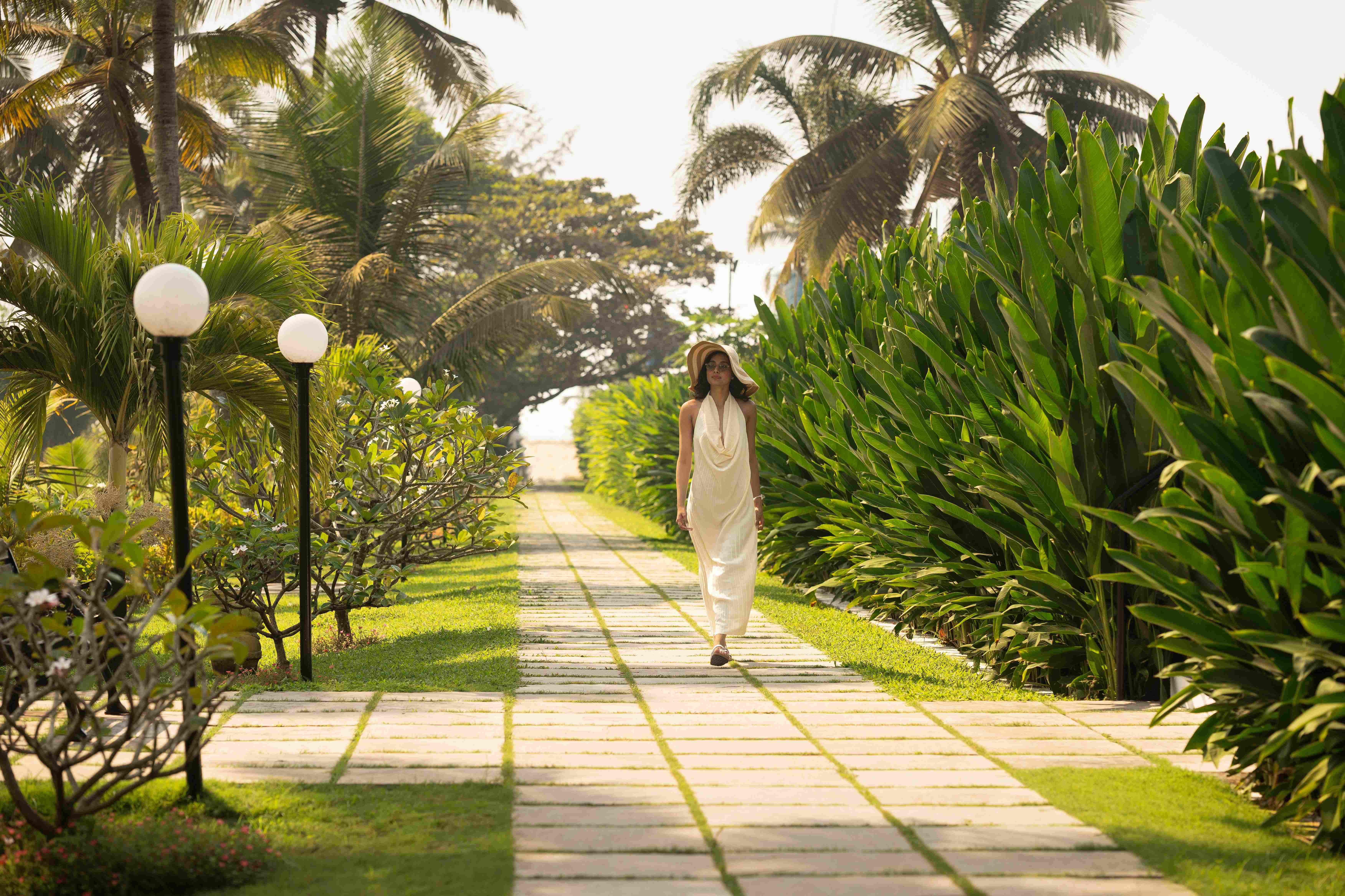 LUXURY EXPERIENCE MARKETING & REVENUE GROWTH 